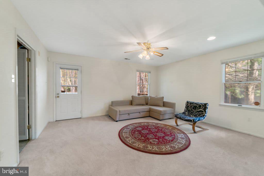 4041 FIREFLY WAY