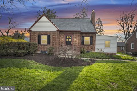 739 PEARL AVENUE MANHEIM PA 17545