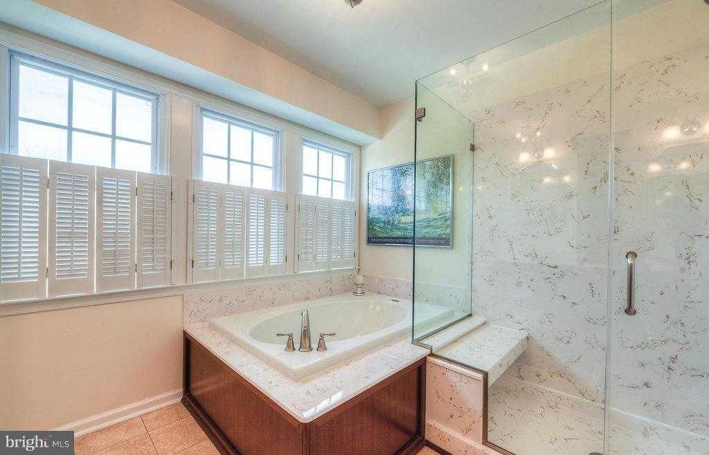 ARROWOOD - Residential