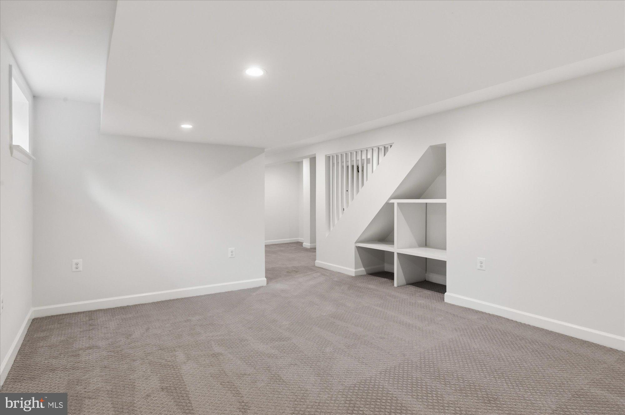 CHEVY CHASE MANOR - Residential