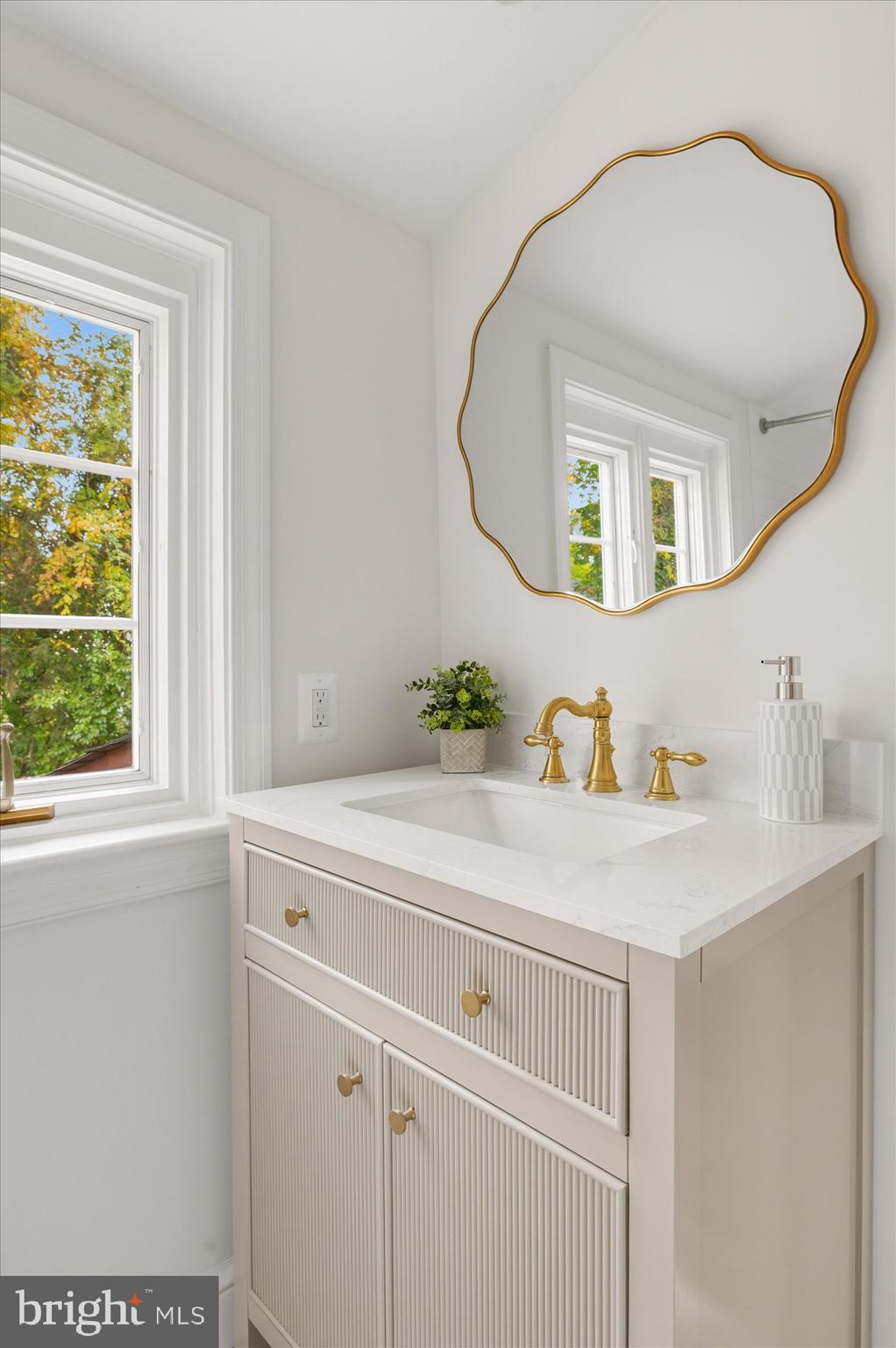 CHEVY CHASE MANOR - Residential