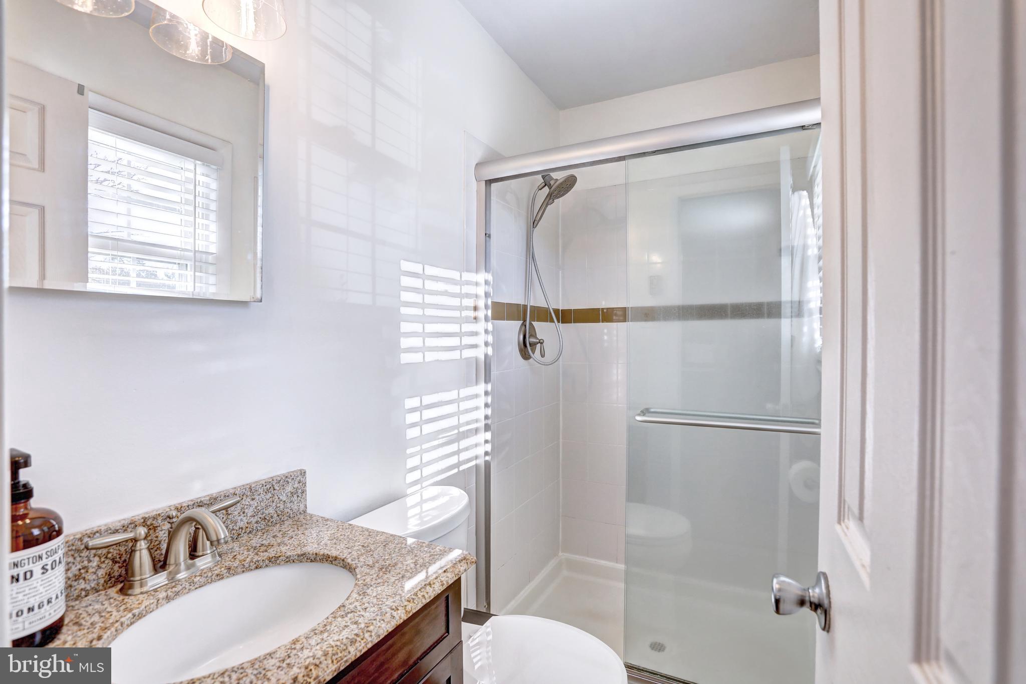 HAMILTON TERRACE - Residential Lease