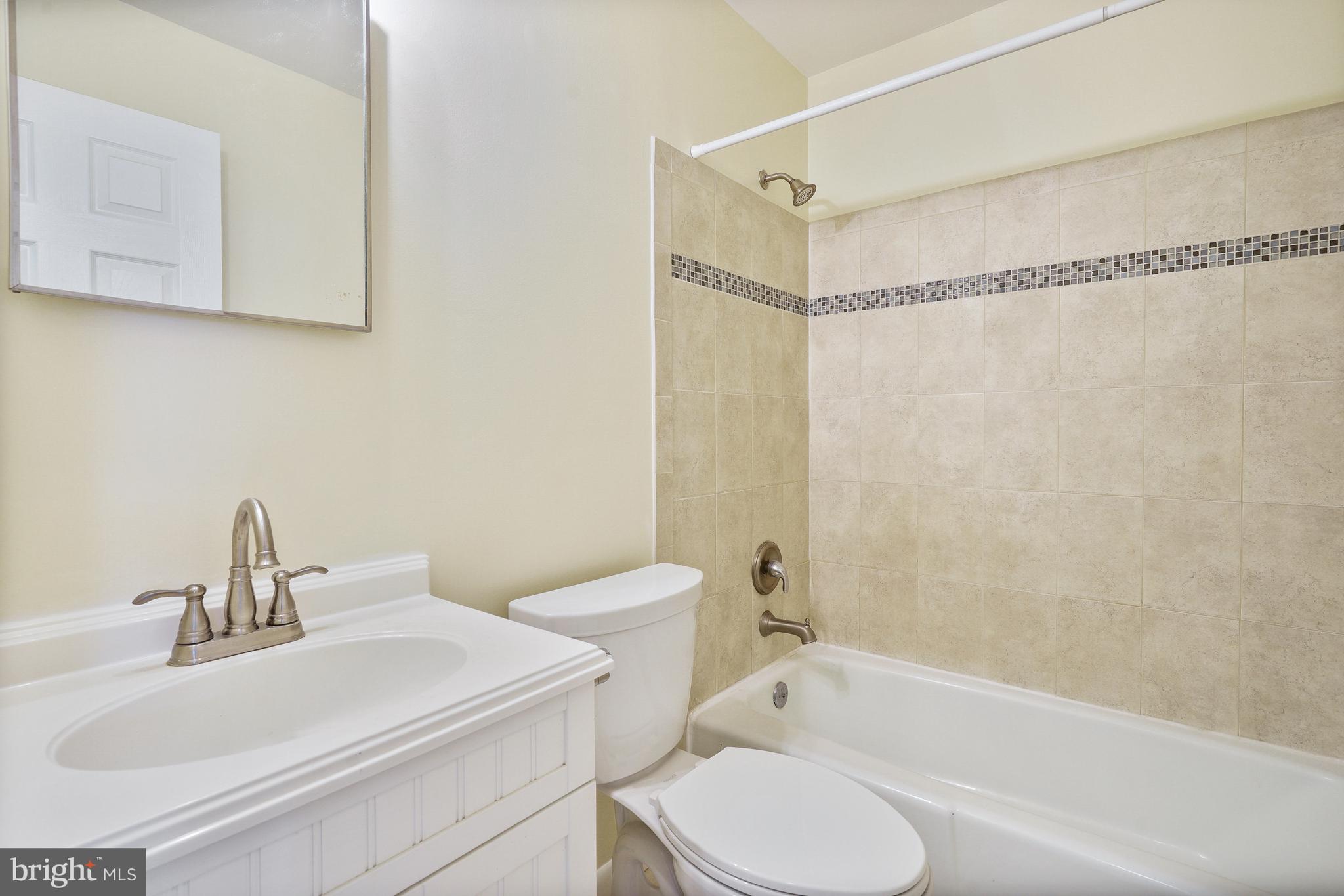 HAMILTON TERRACE - Residential Lease