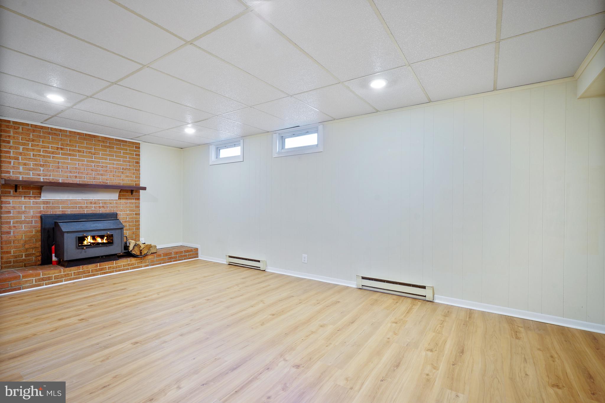 HAMILTON TERRACE - Residential Lease