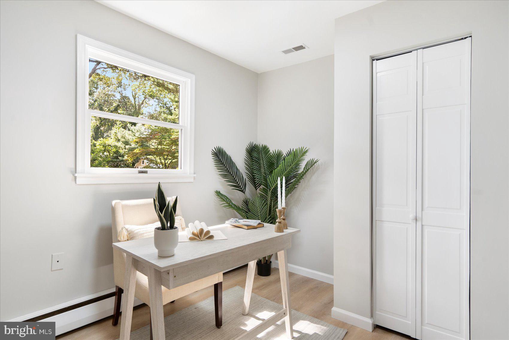 LONG POINT - Residential