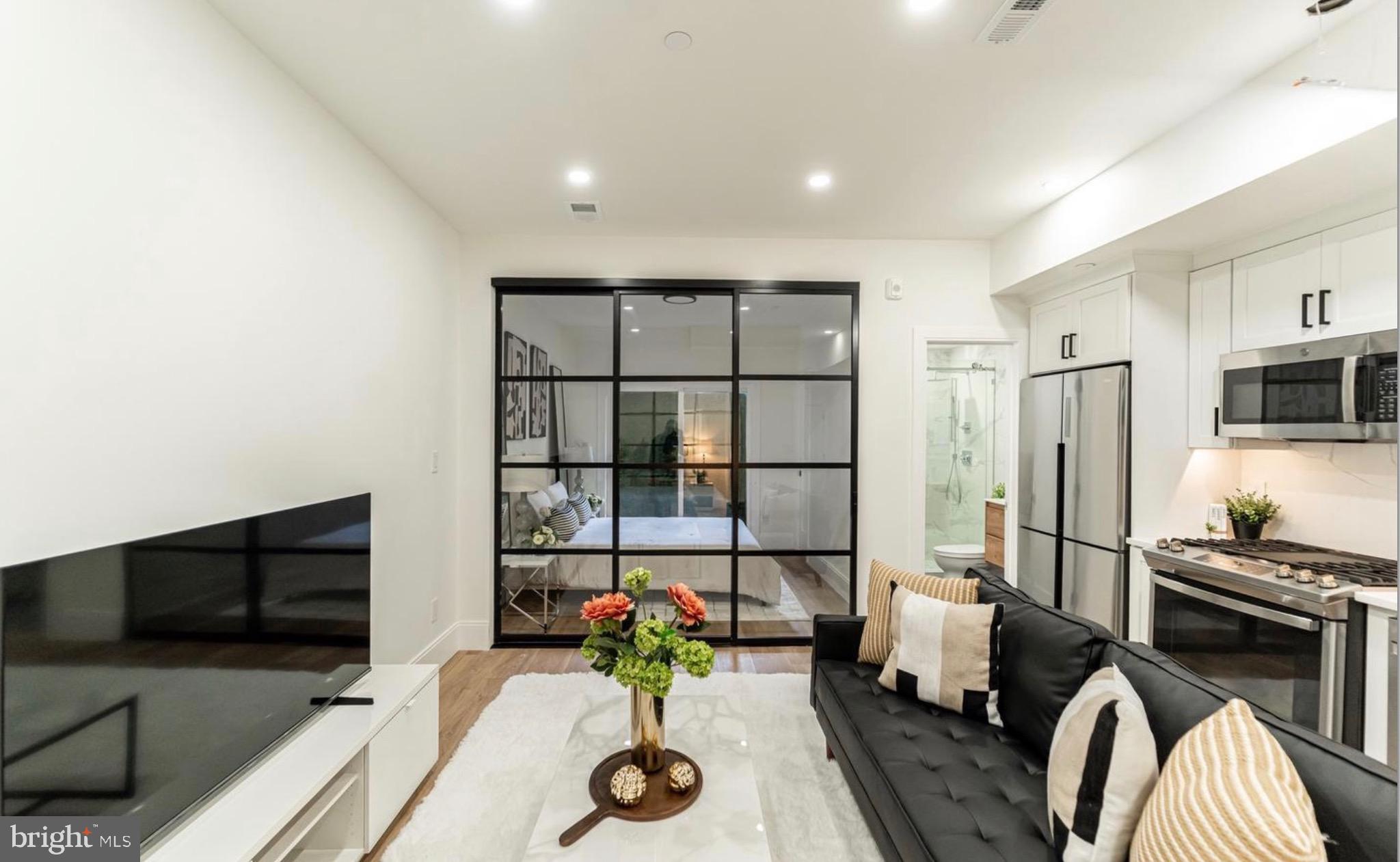 2517 ONTARIO ROAD NW 2