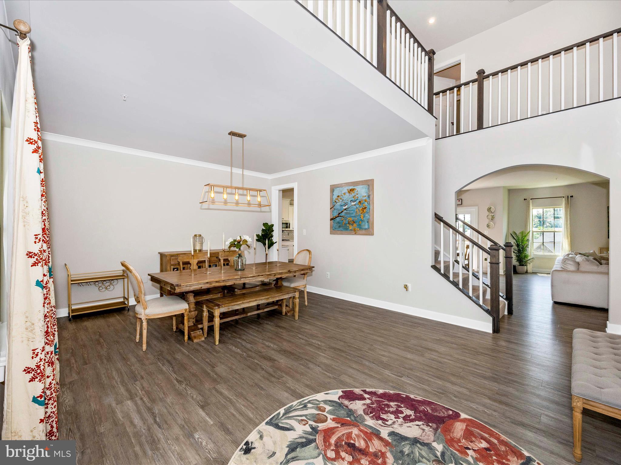 6877 WOODRIDGE ROAD