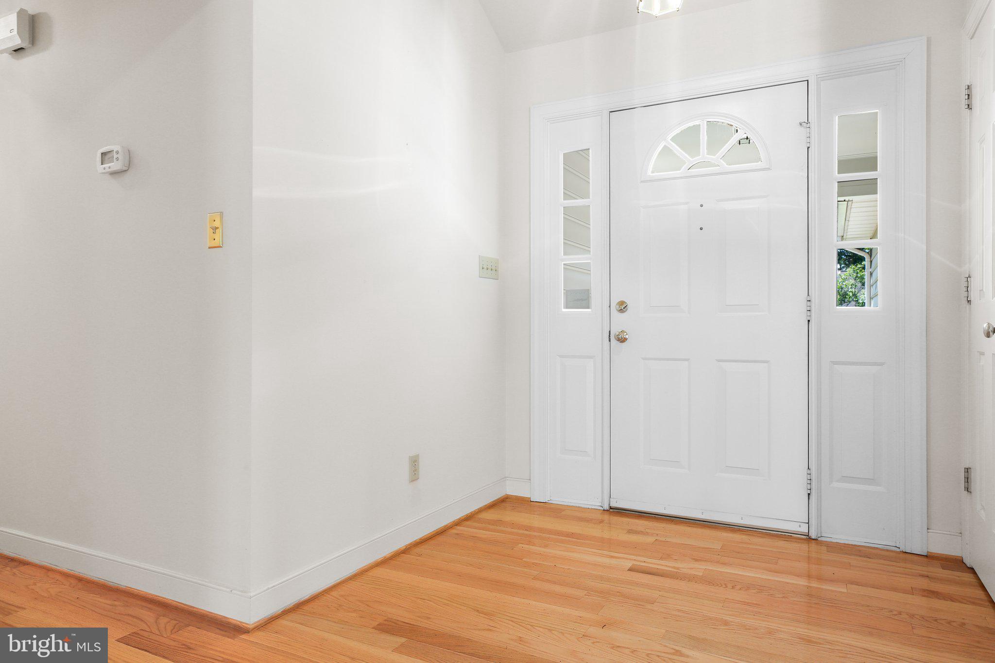 COUNTRY CLUB ESTATES - Residential