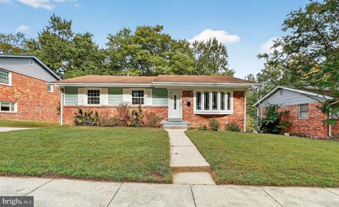 Photo of 637 Northwood Terrace, SILVER SPRING, MD 20902 (MLS # MDMC2203118)