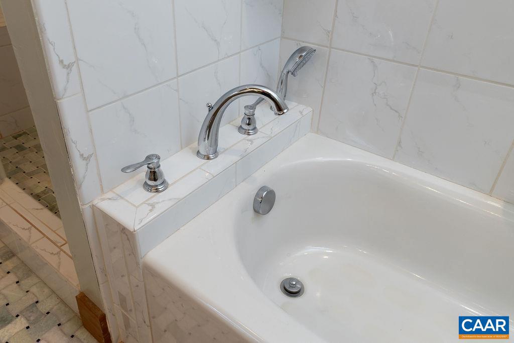 WINTERGREEN RESORT - Residential