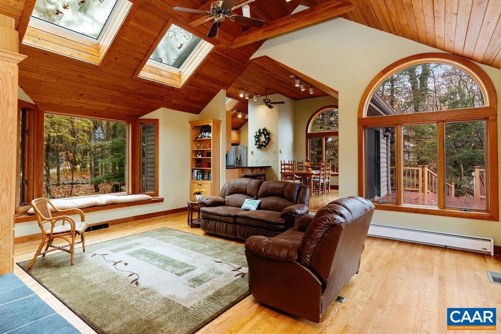 631 LAUREL SPRINGS DR