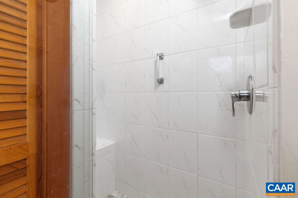 WINTERGREEN RESORT - Residential