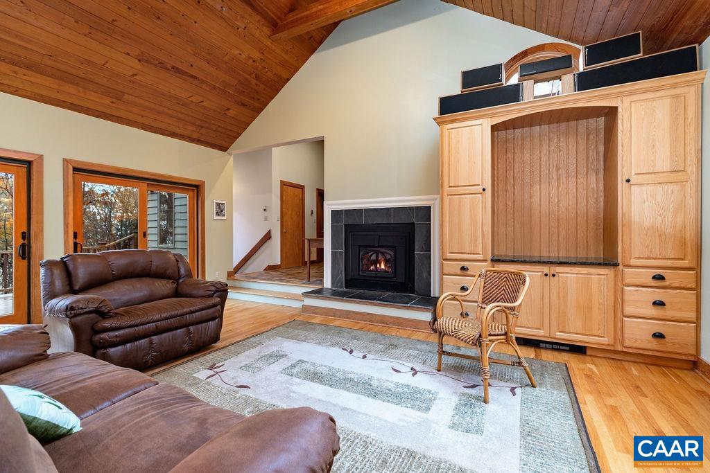 WINTERGREEN RESORT - Residential