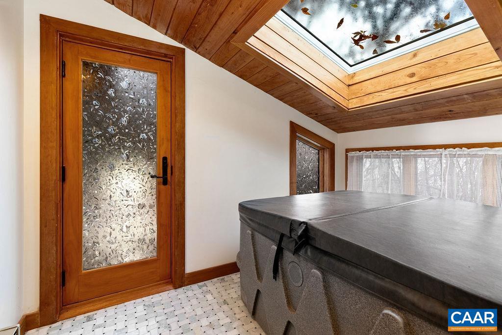 WINTERGREEN RESORT - Residential