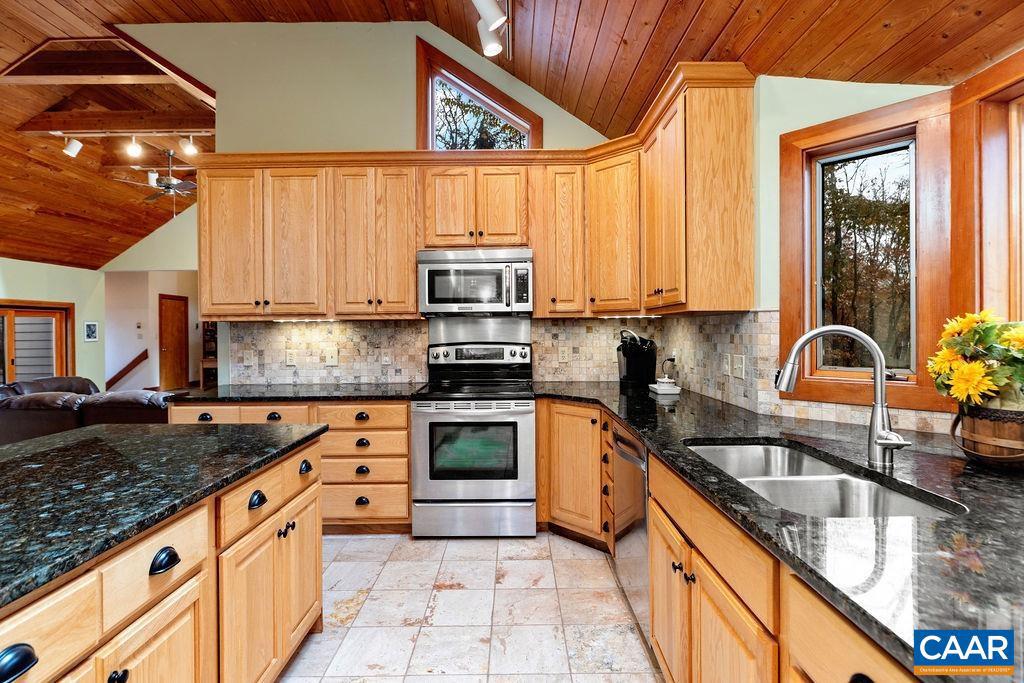 WINTERGREEN RESORT - Residential