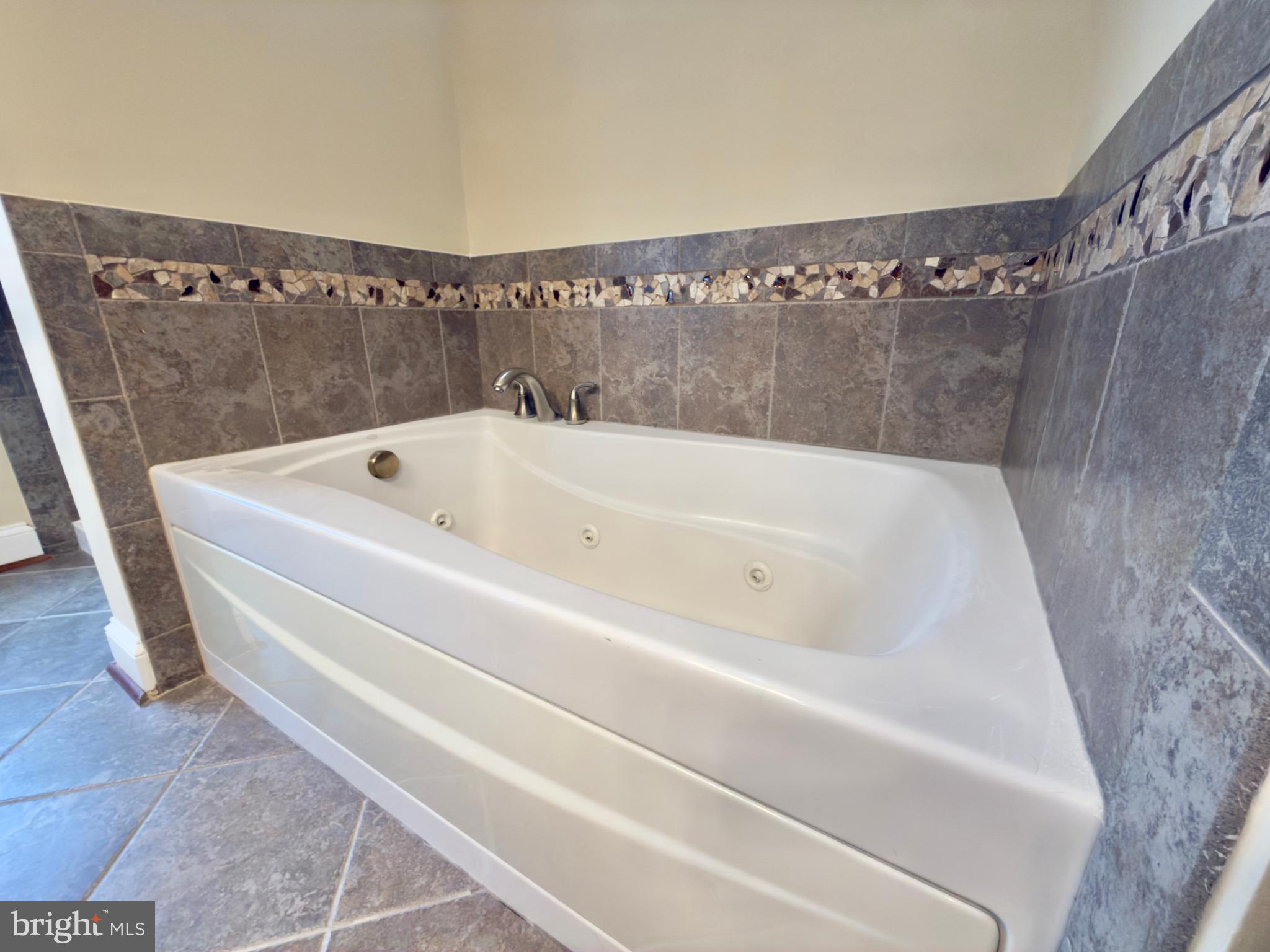 SHIPLEYS GRANT - Residential