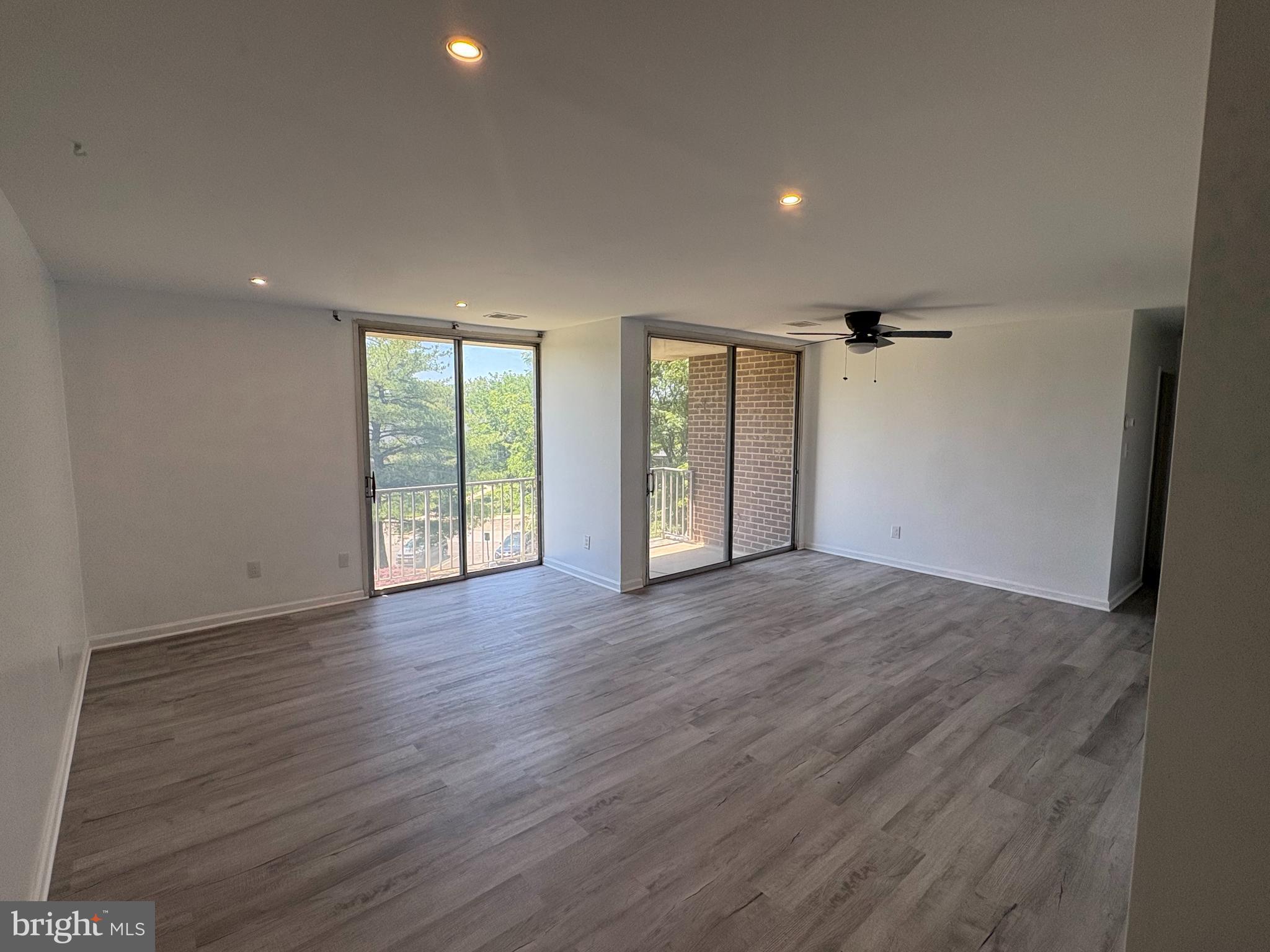 PINES CONDOMINIUM - Residential