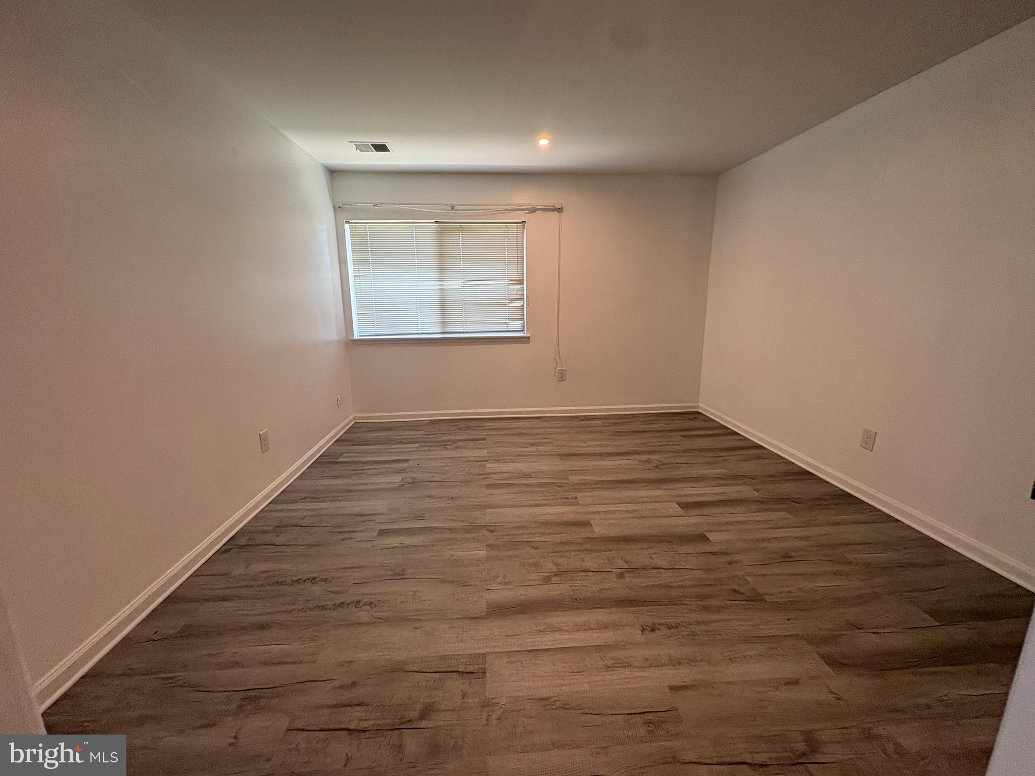 PINES CONDOMINIUM - Residential