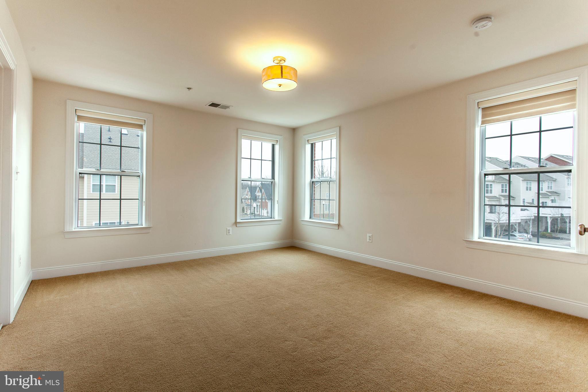 THE ENCLAVE AT ARUNDEL PRESERVE - Residential Lease