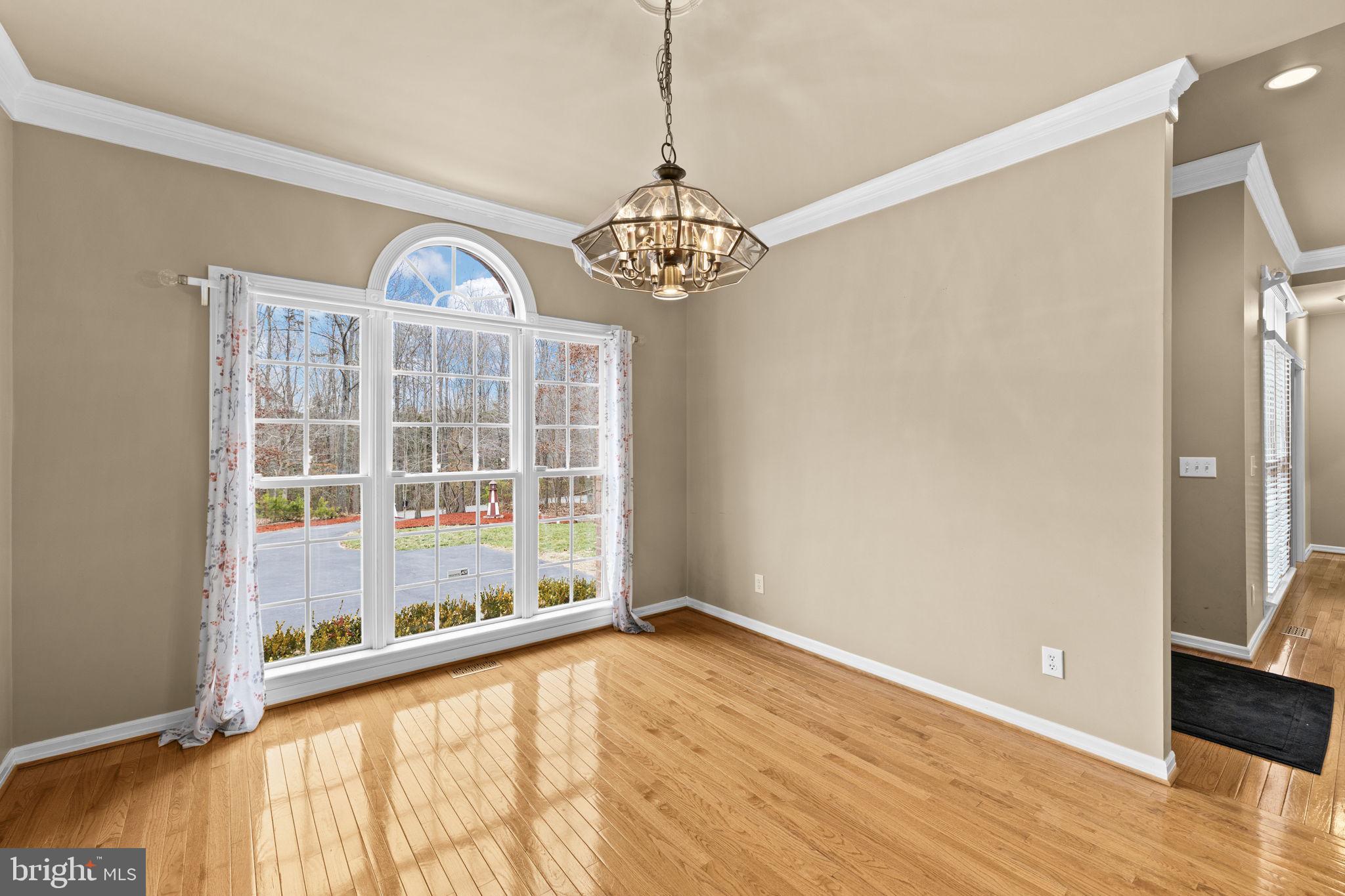 TALL PINES - Residential