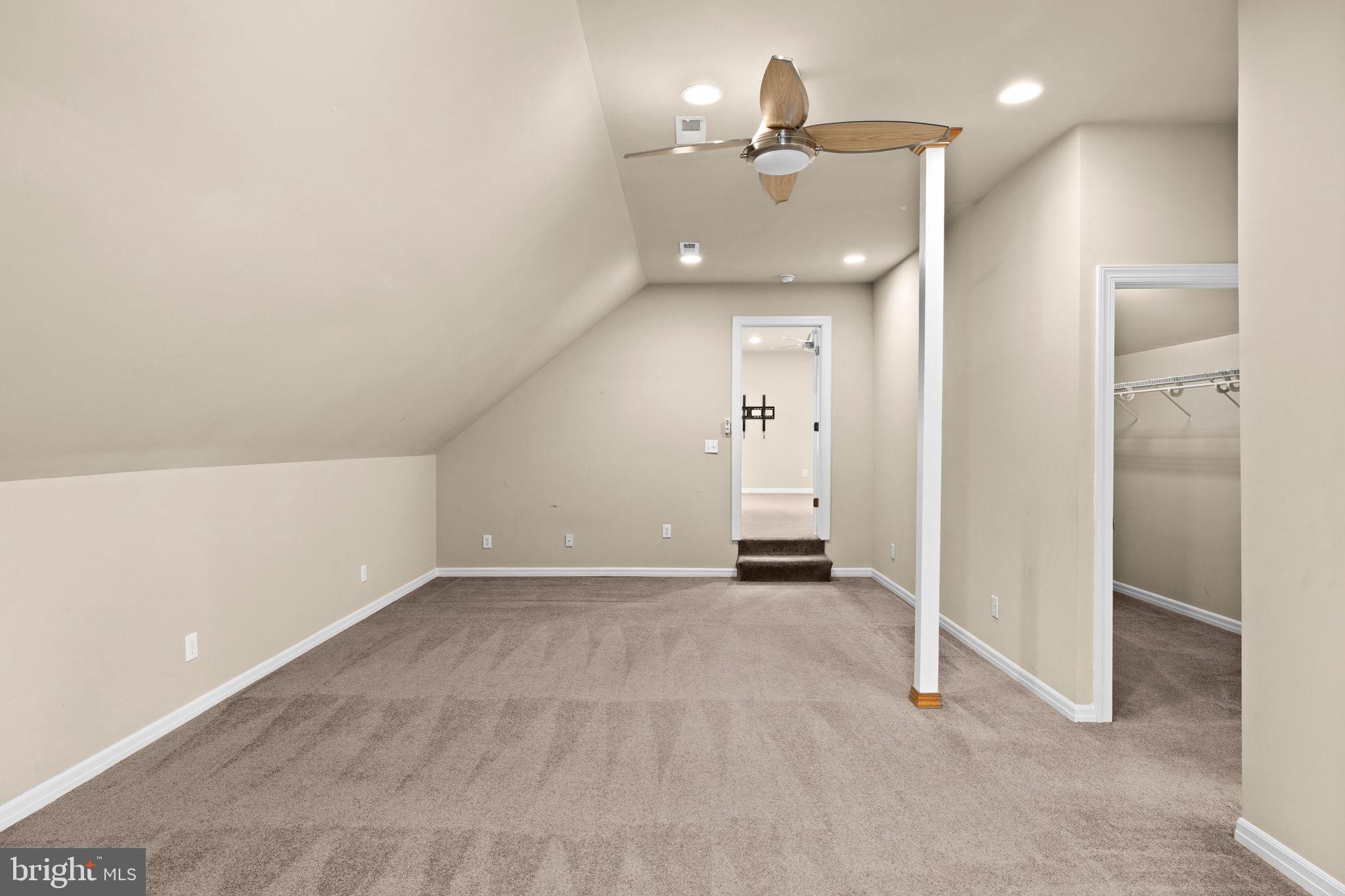 TALL PINES - Residential