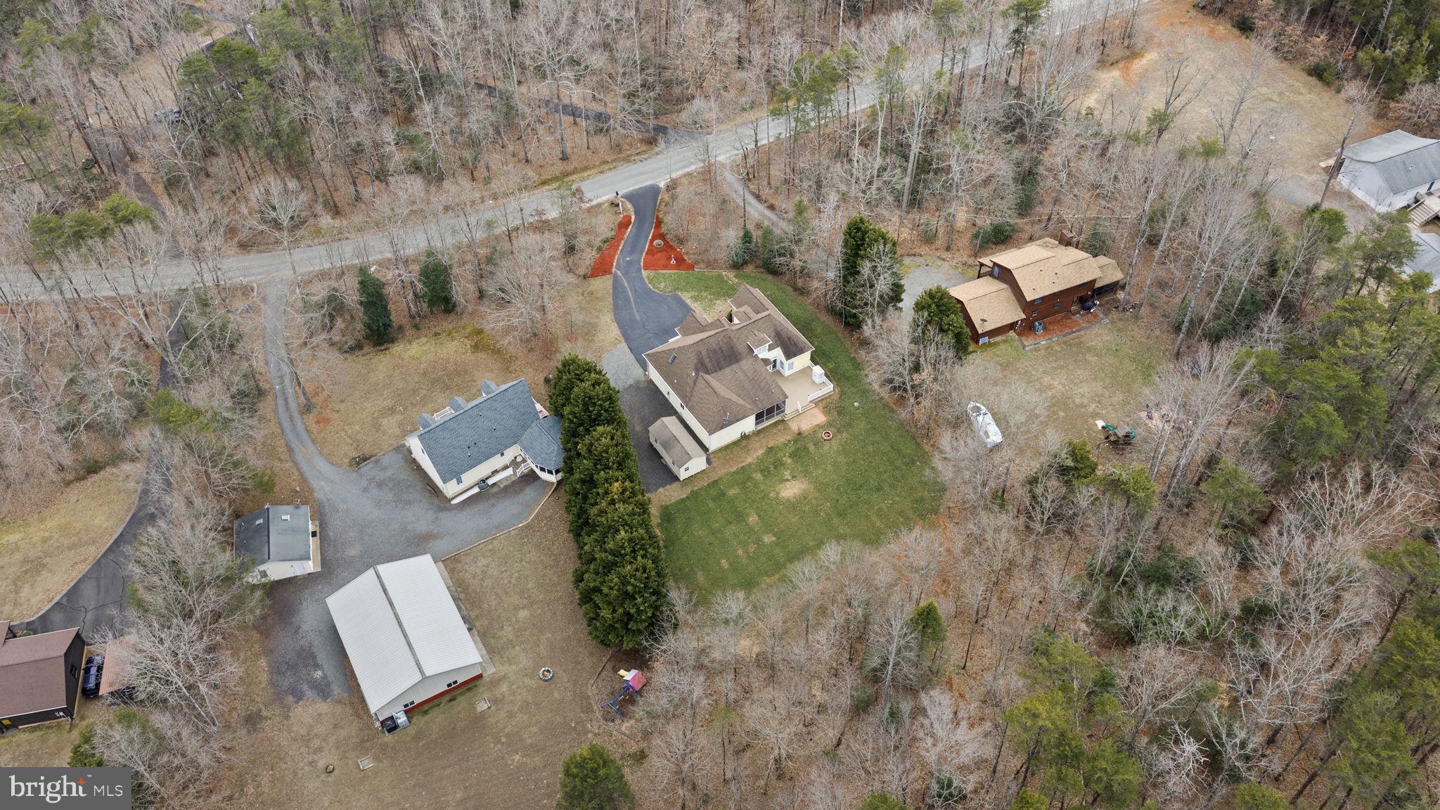 TALL PINES - Residential