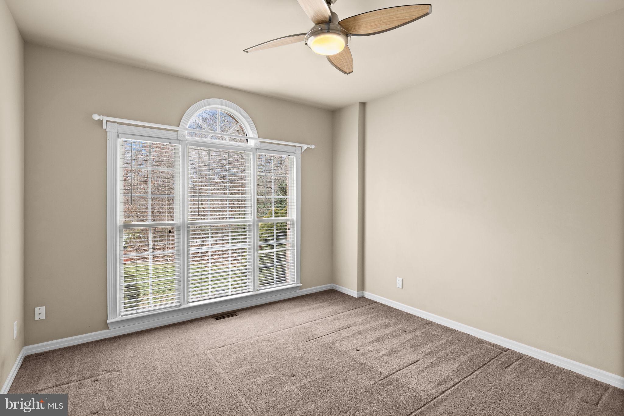 TALL PINES - Residential