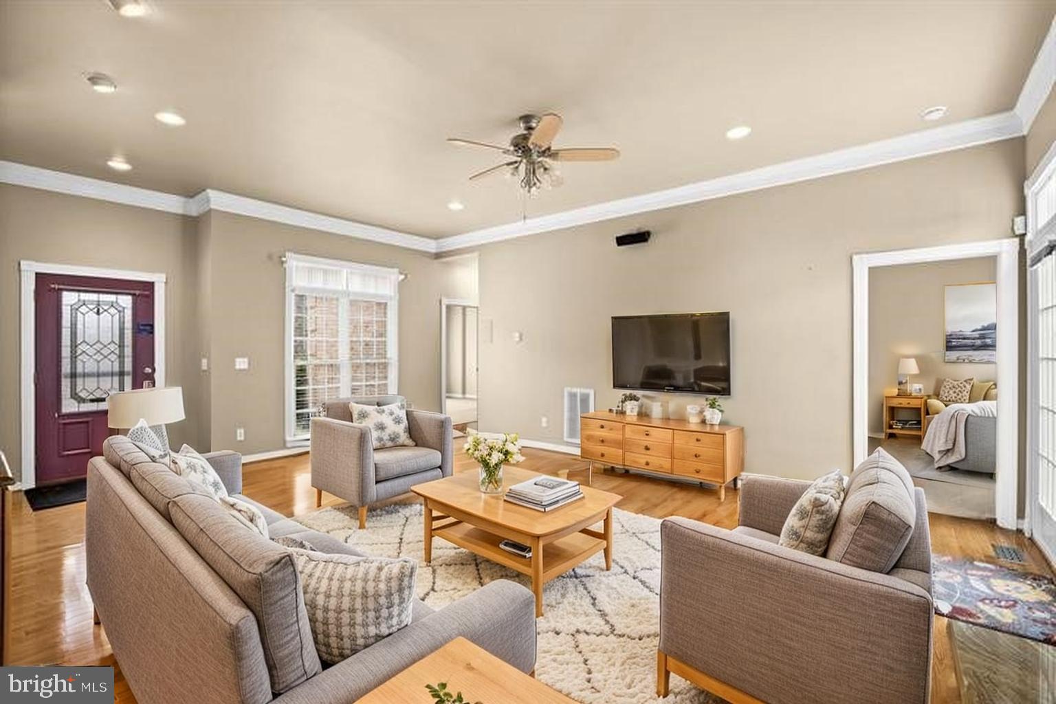 TALL PINES - Residential