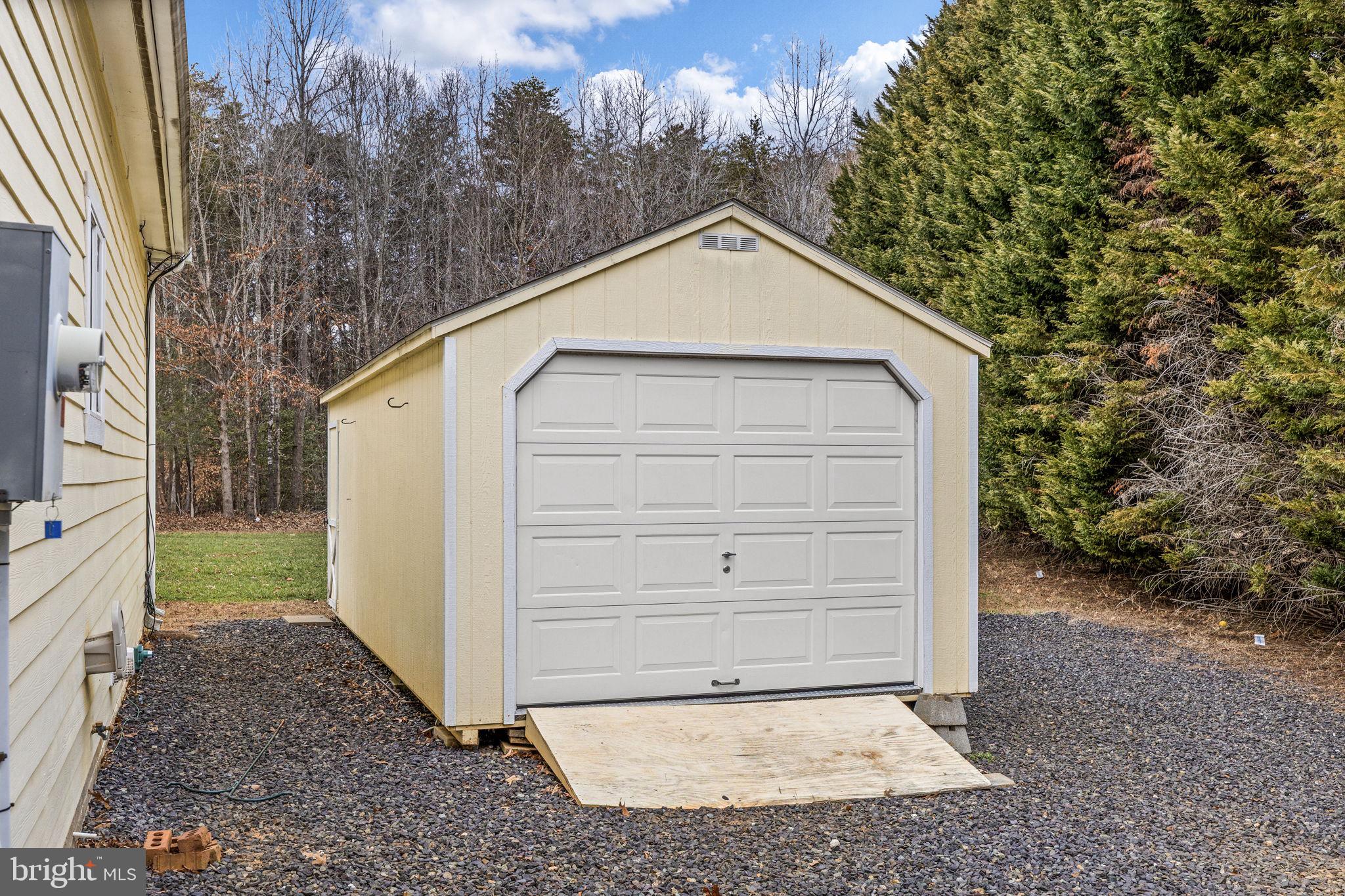 TALL PINES - Residential