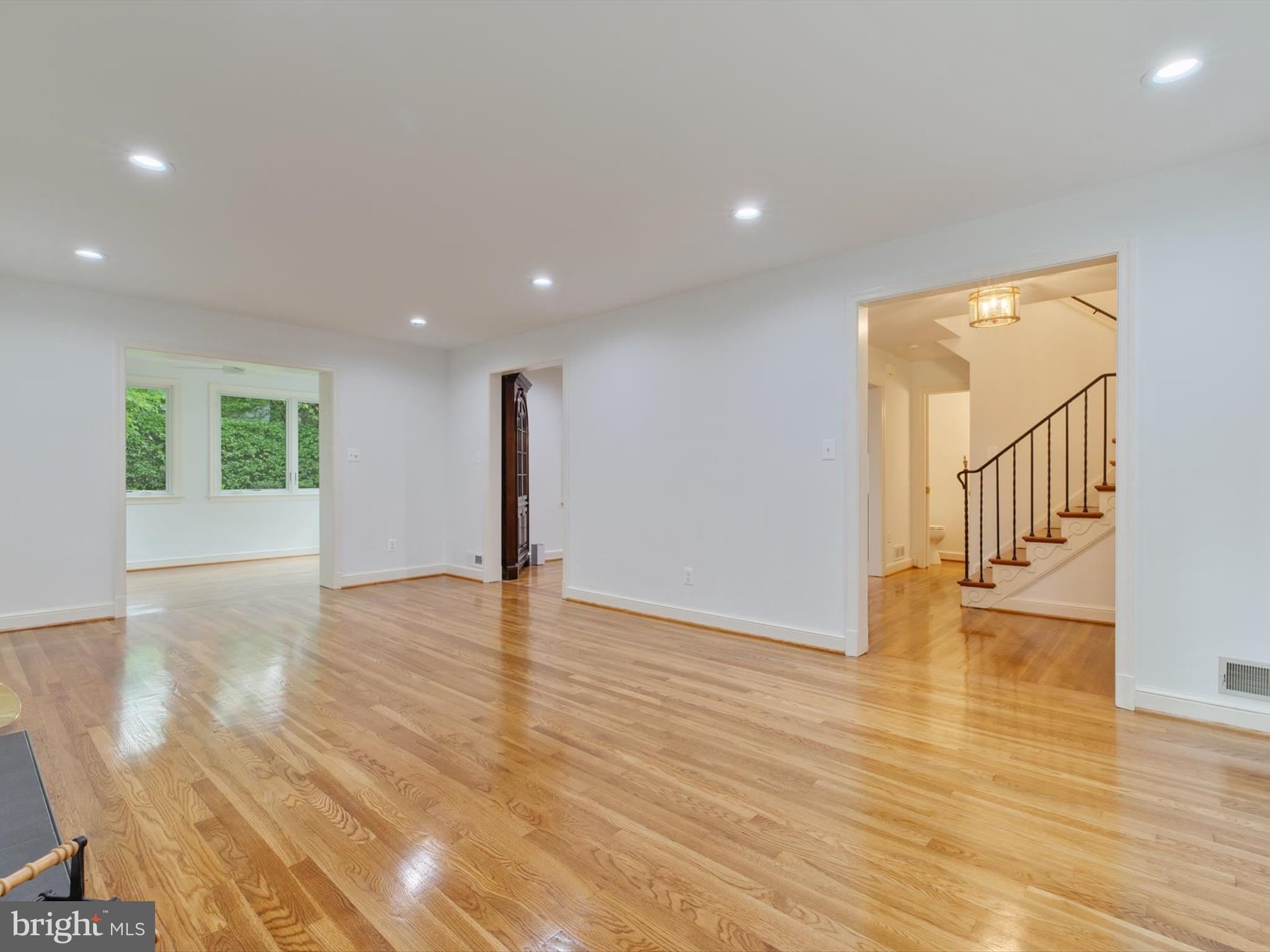 CHEVY CHASE - Residential