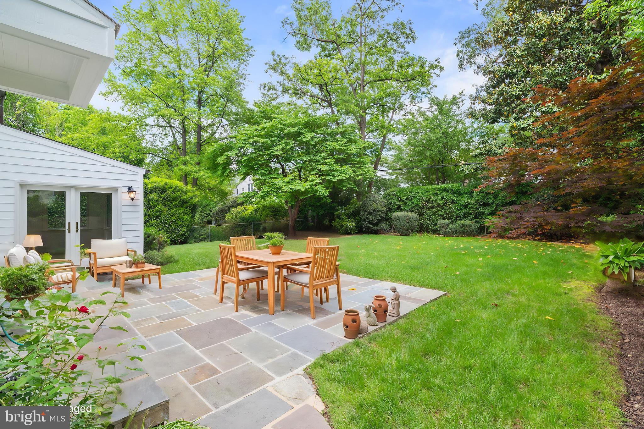 CHEVY CHASE - Residential