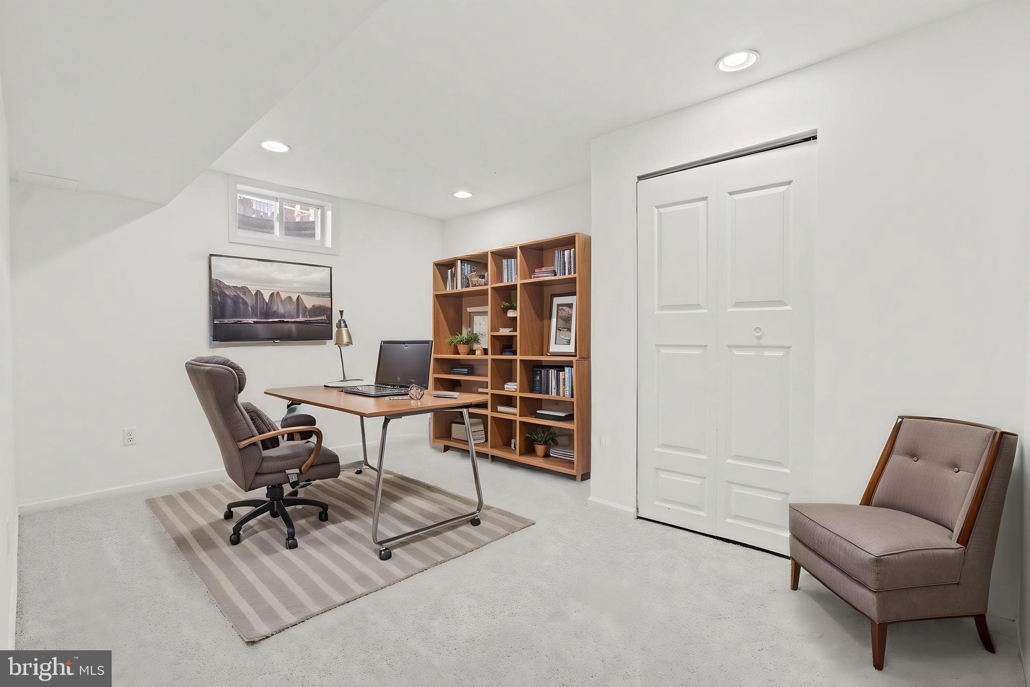 ROBERTS FIELD - Residential