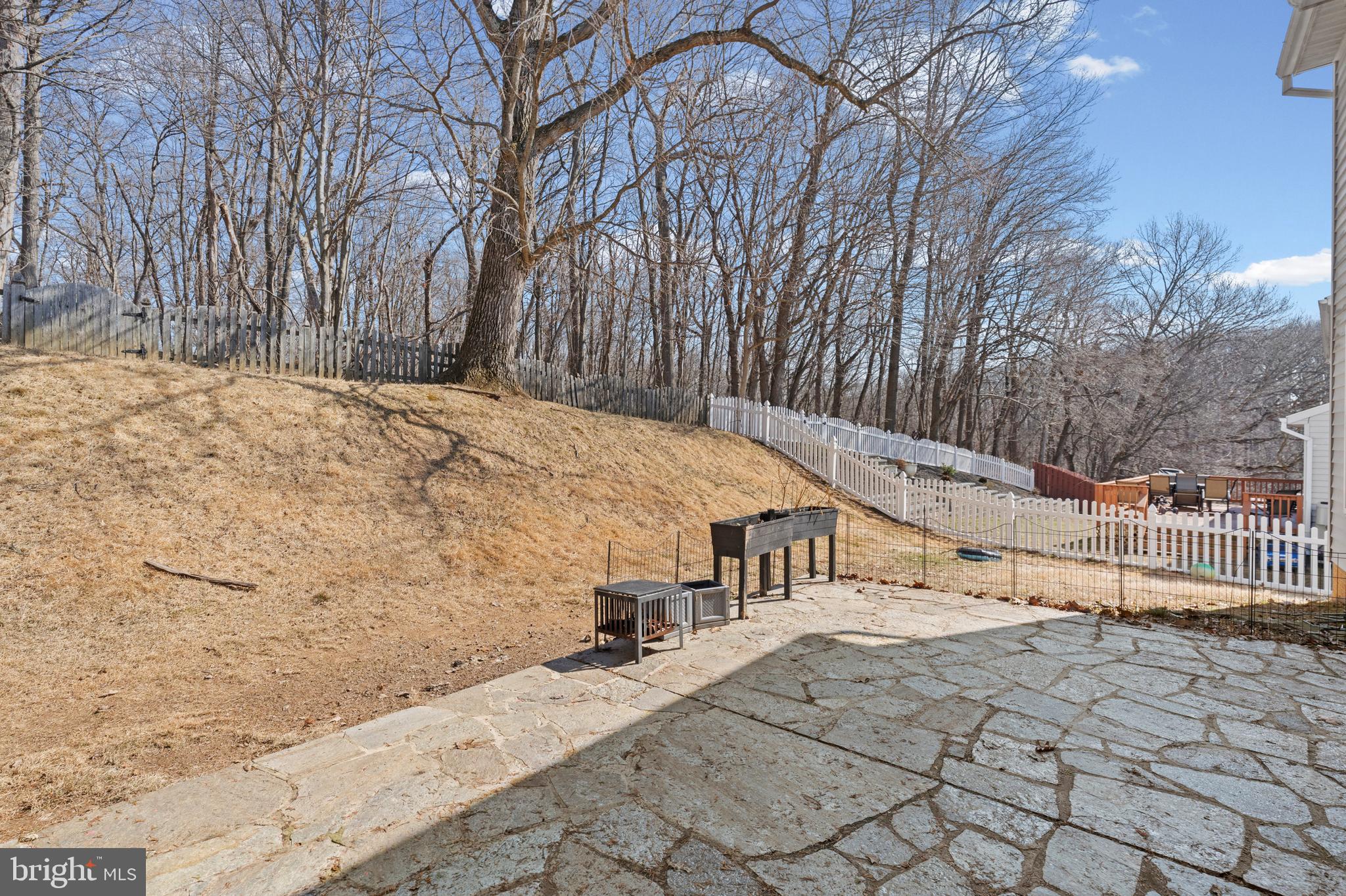 ROBERTS FIELD - Residential