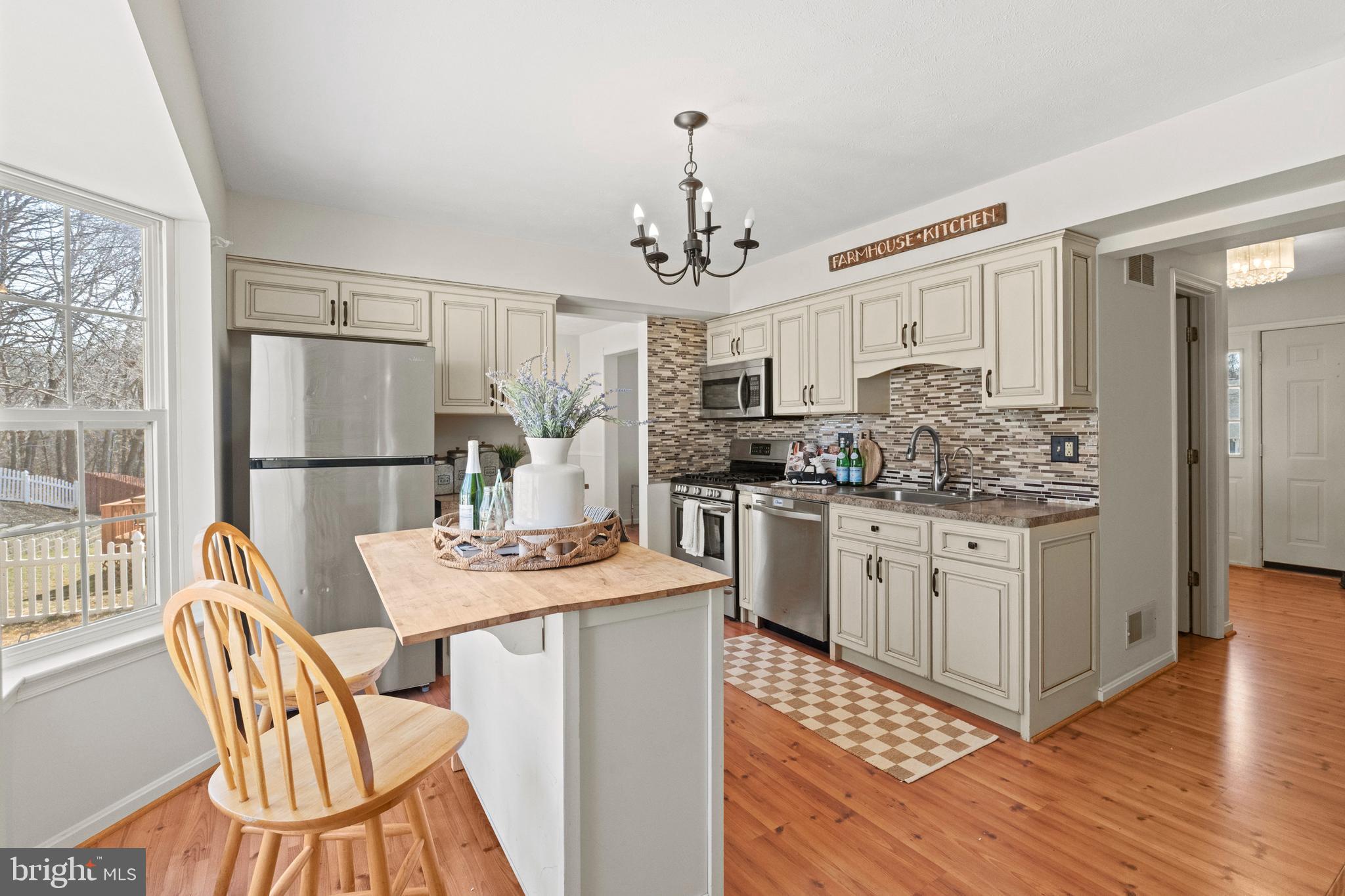 ROBERTS FIELD - Residential