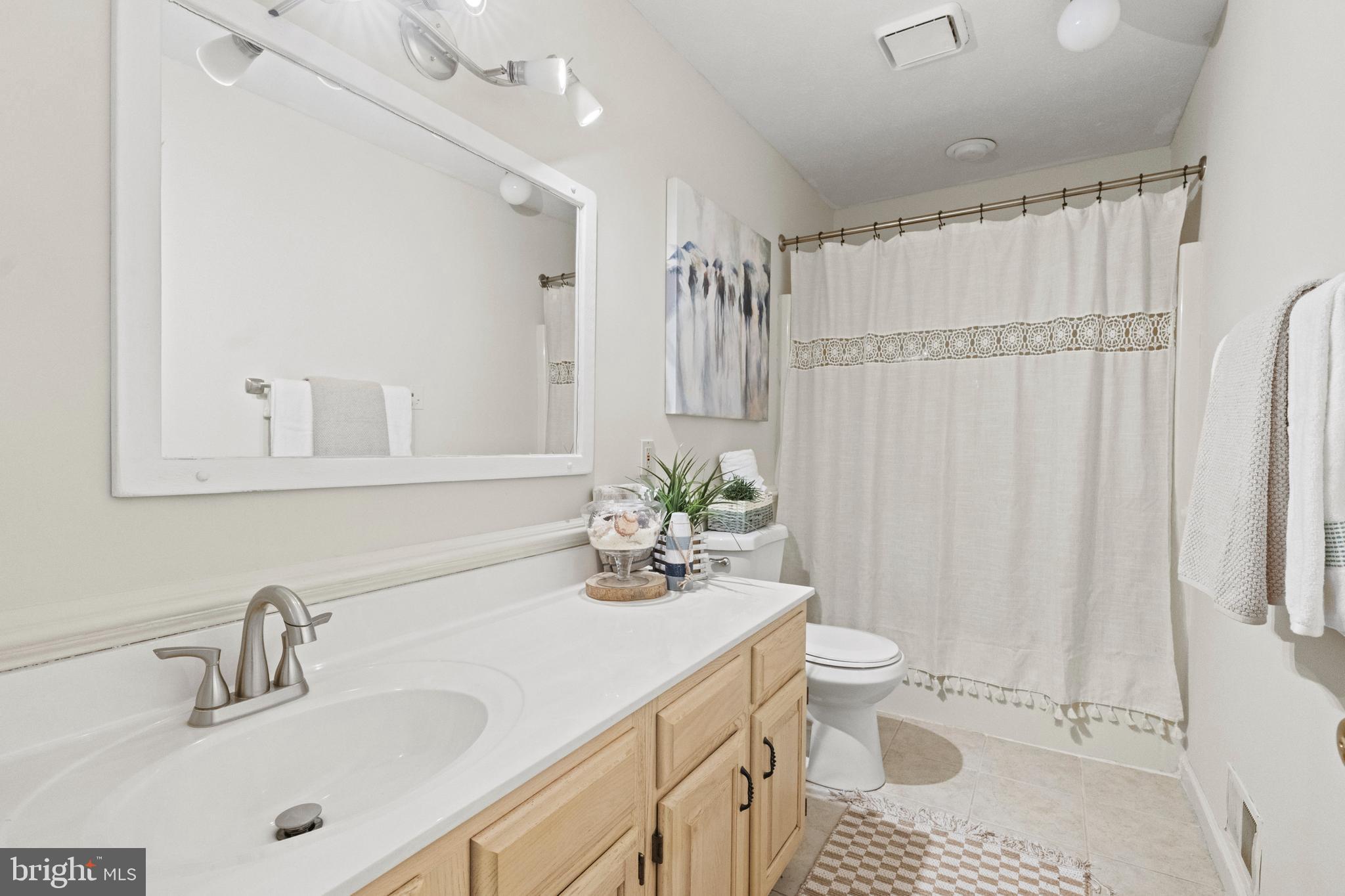 ROBERTS FIELD - Residential