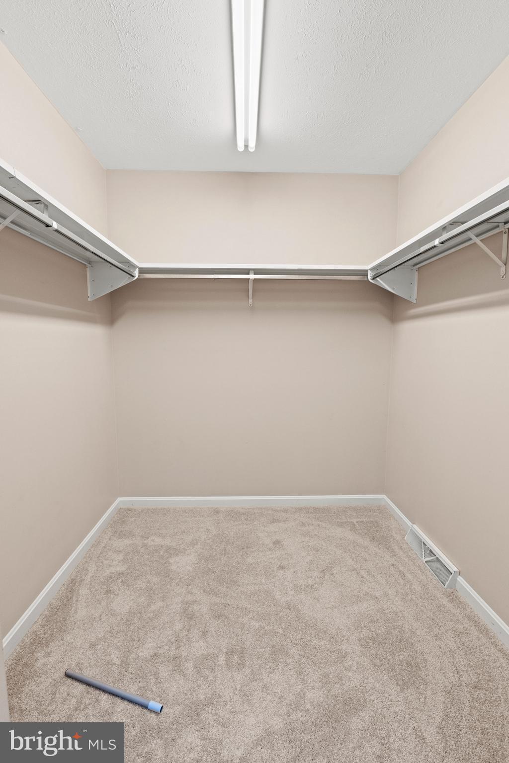 ROBERTS FIELD - Residential