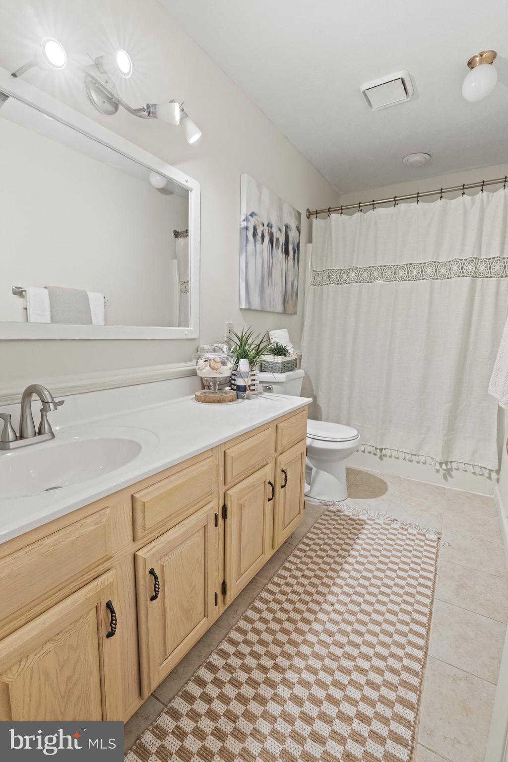 ROBERTS FIELD - Residential