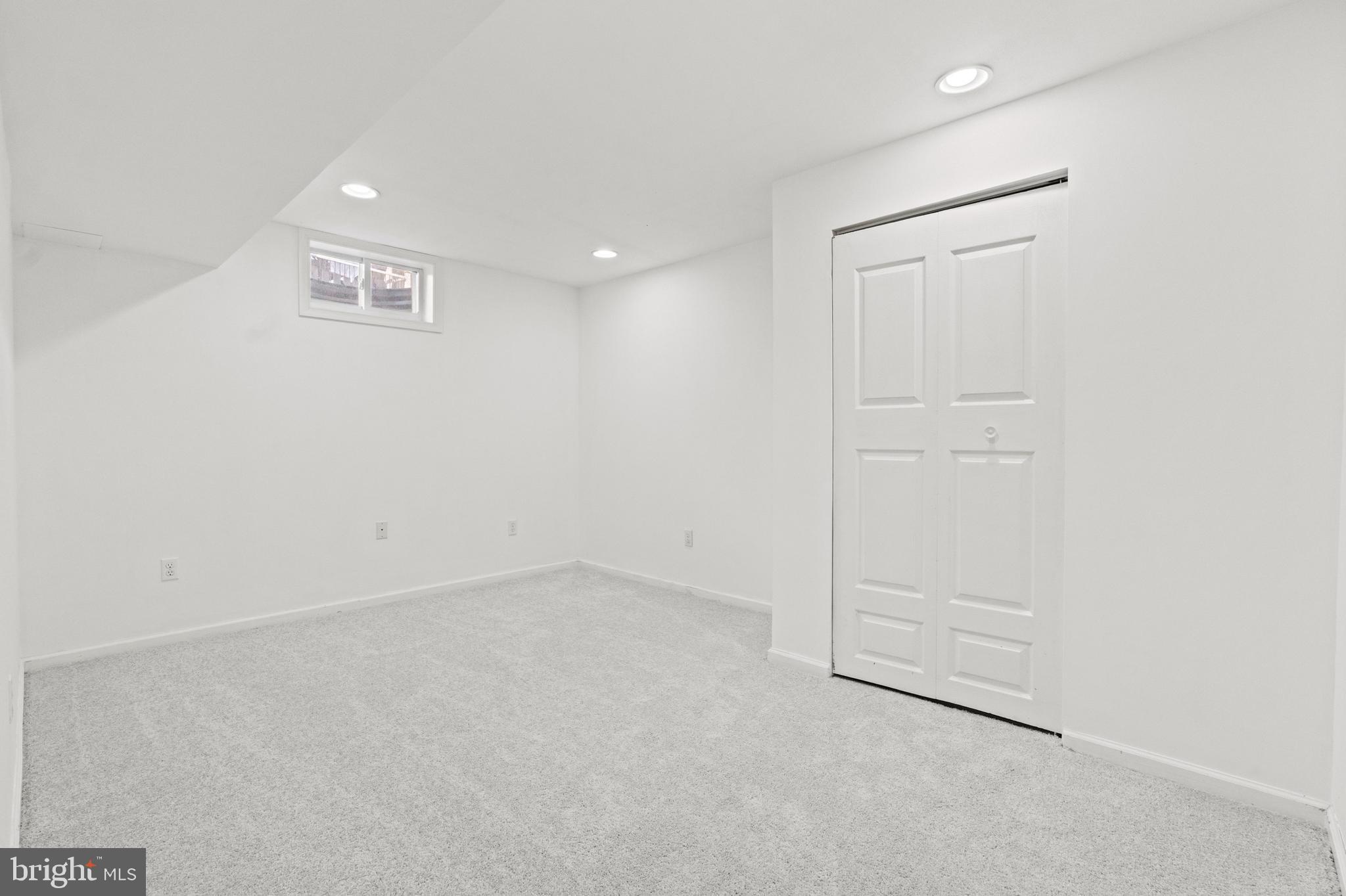 ROBERTS FIELD - Residential