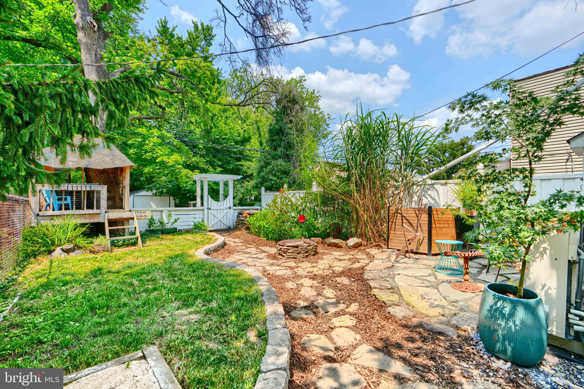HAMPDEN HISTORIC DISTRICT - Residential