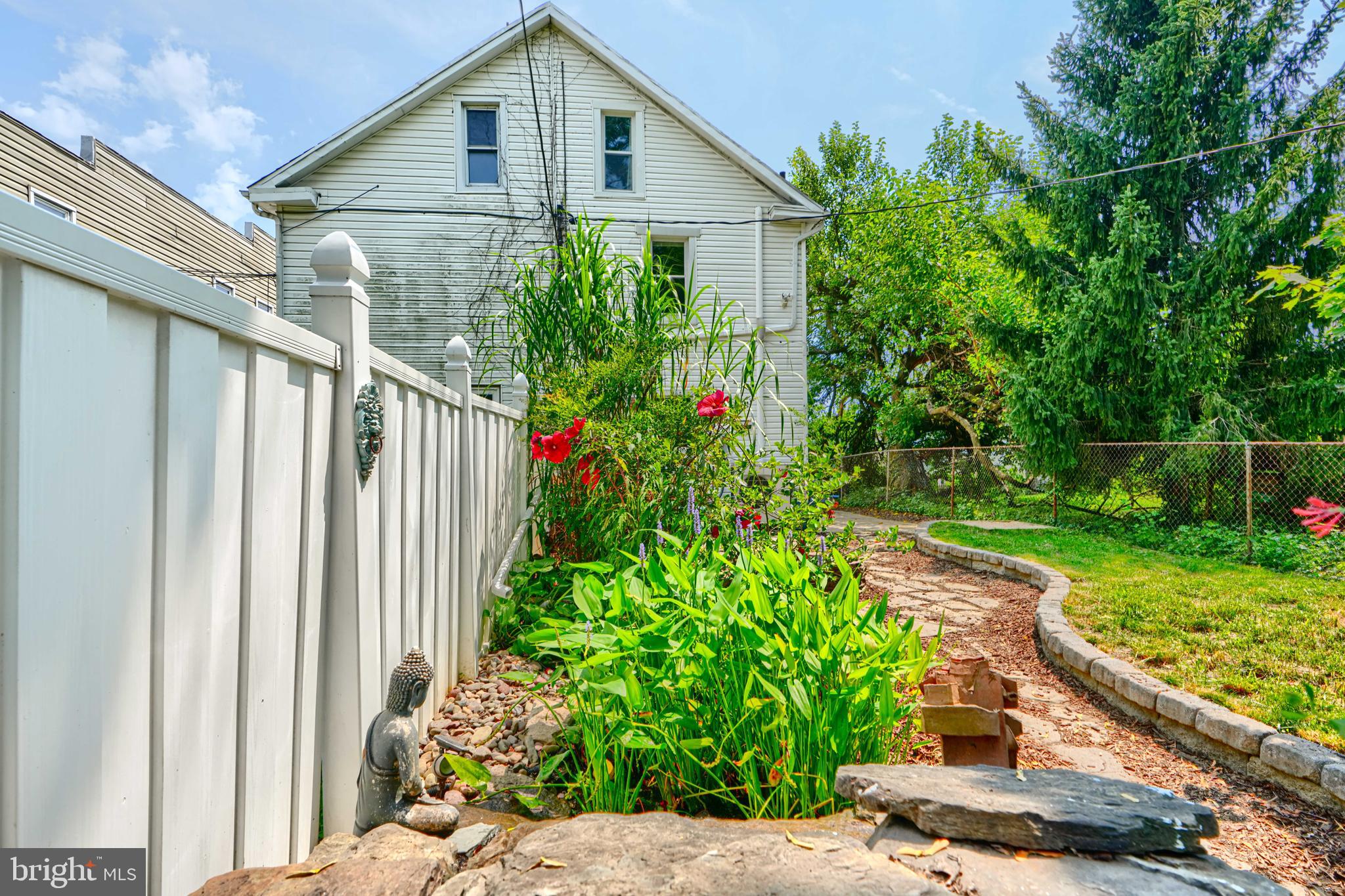 HAMPDEN HISTORIC DISTRICT - Residential