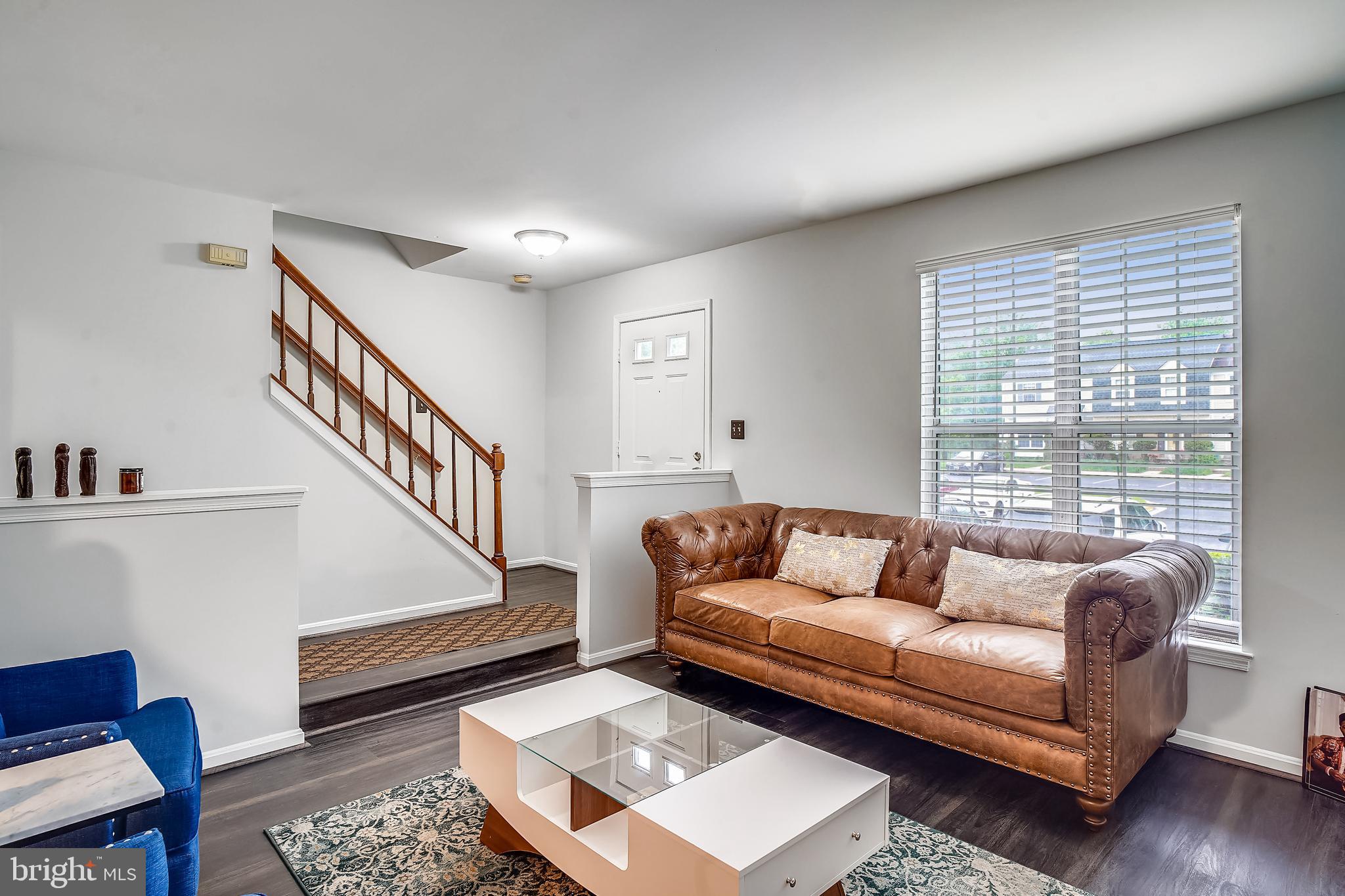 LONGMEAD - Residential Lease