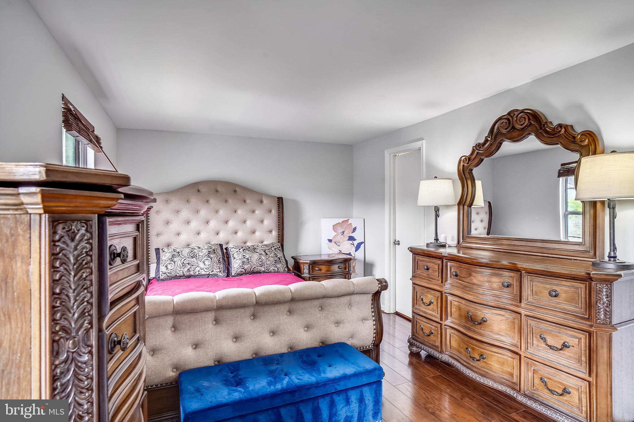 LONGMEAD - Residential Lease