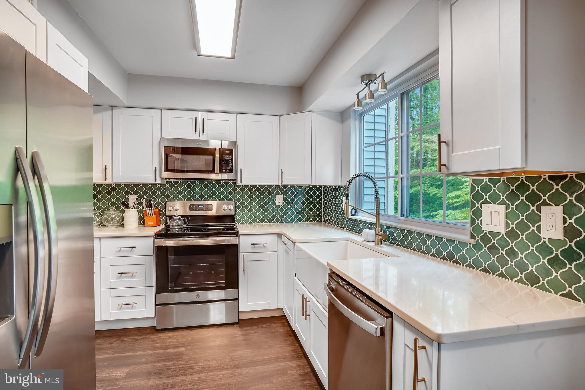 LONGMEAD - Residential Lease