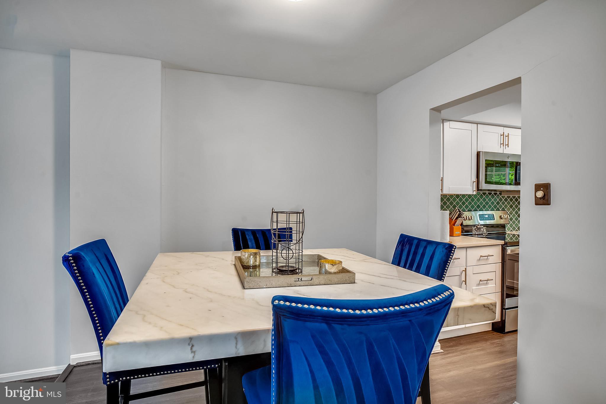 LONGMEAD - Residential Lease