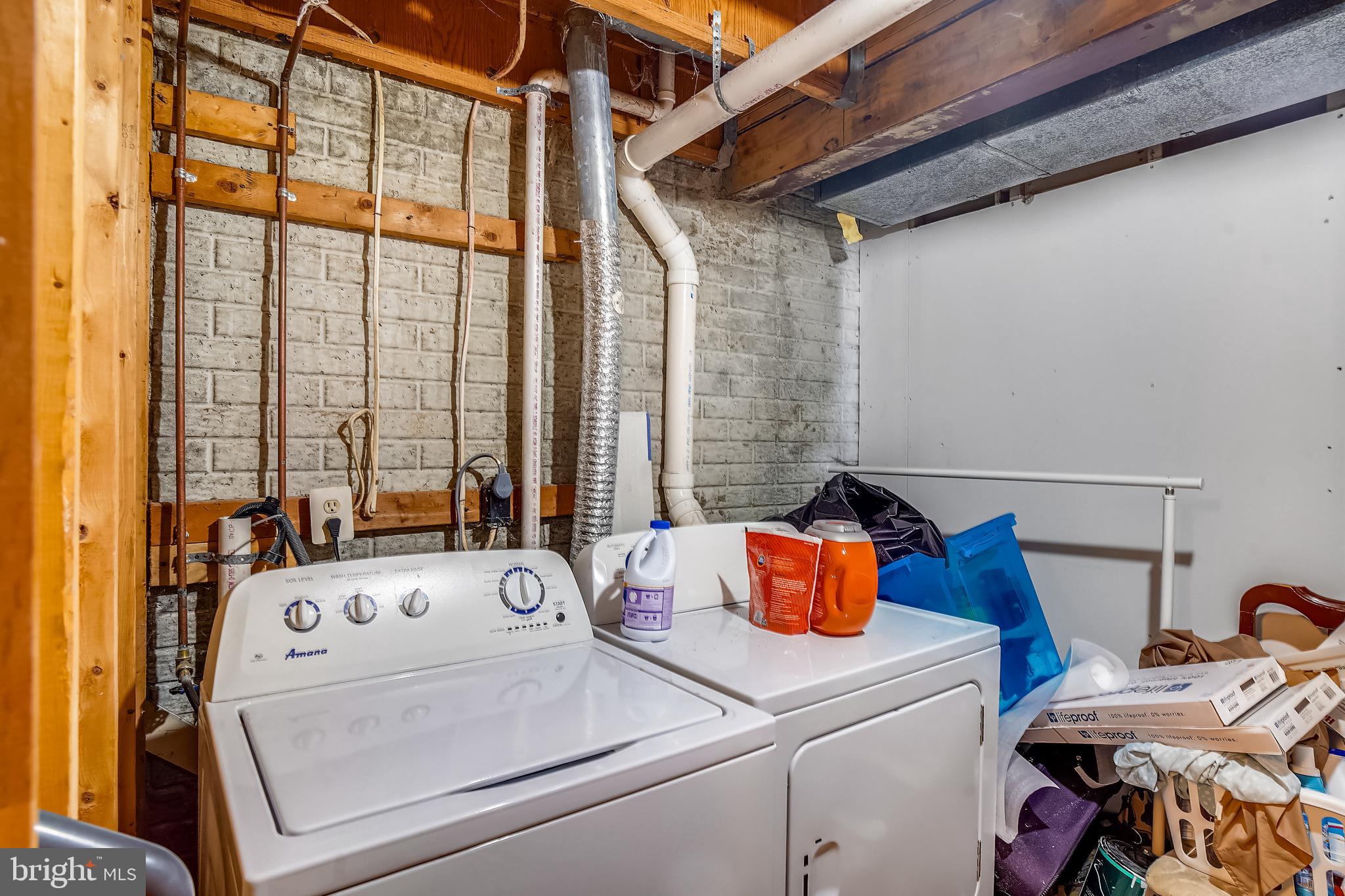 LONGMEAD - Residential Lease