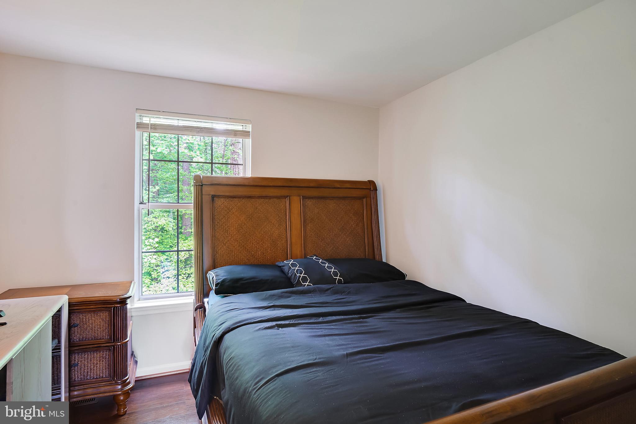 LONGMEAD - Residential Lease