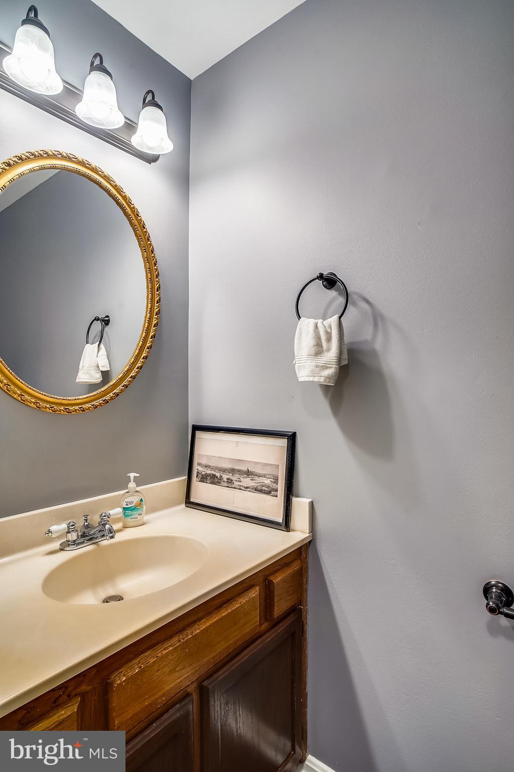 LONGMEAD - Residential Lease