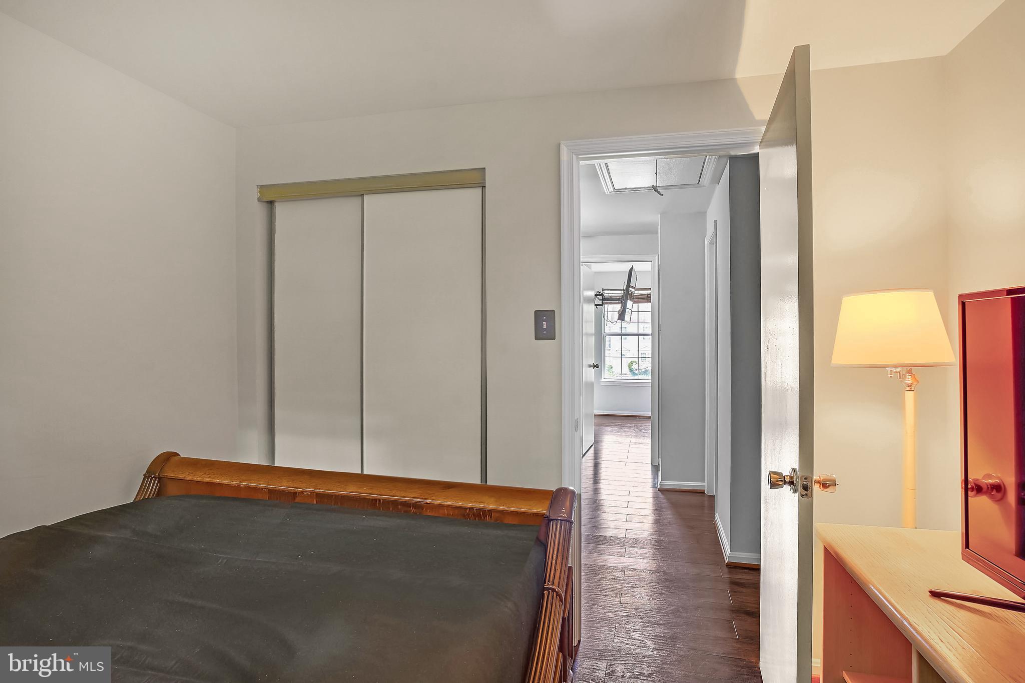 LONGMEAD - Residential Lease