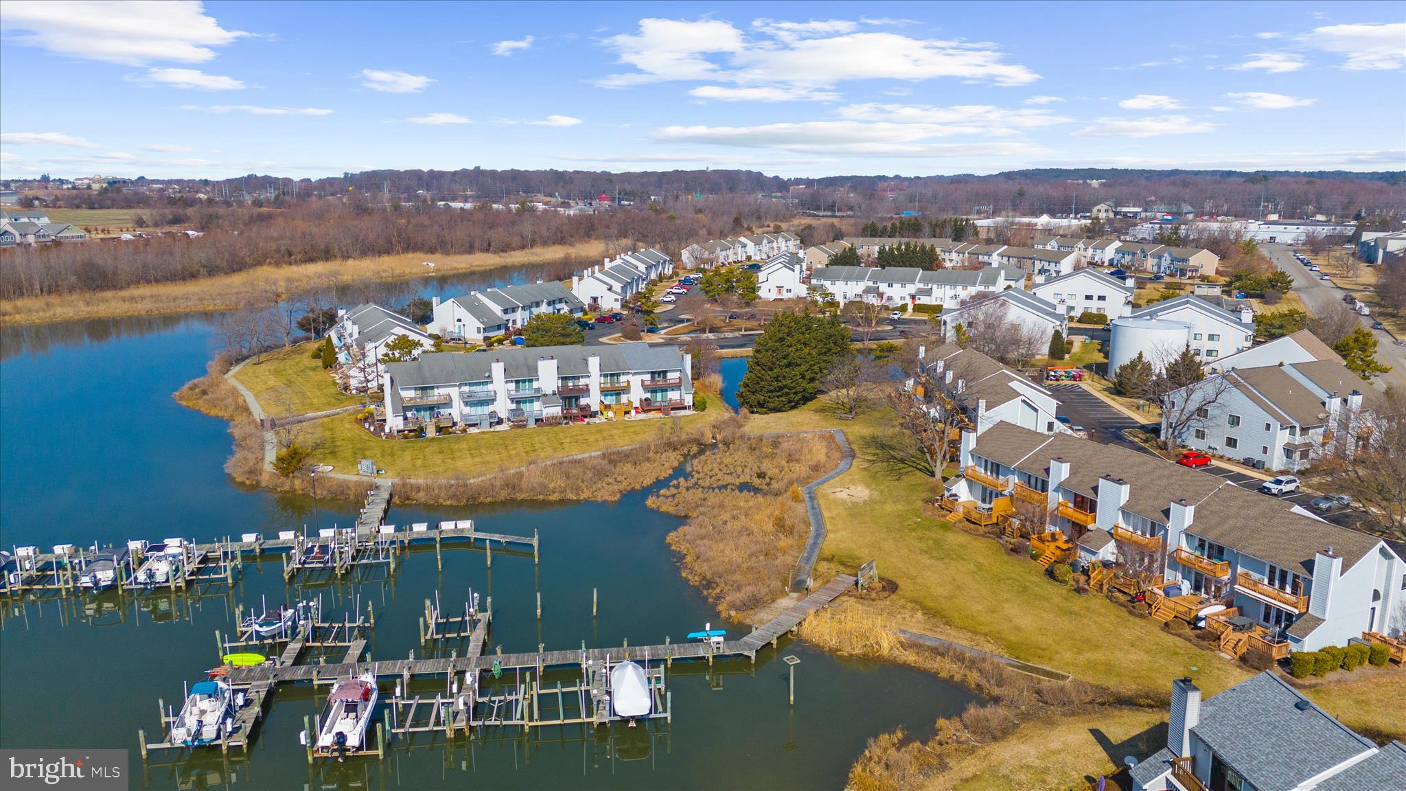 THOMPSON CREEK CONDOS - Residential