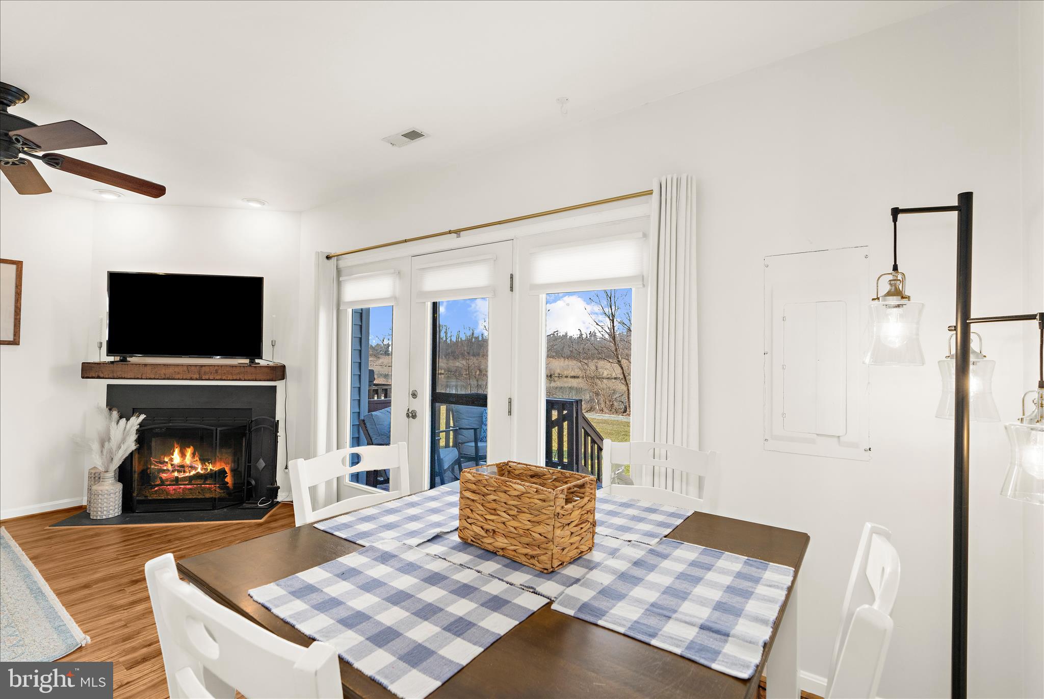 THOMPSON CREEK CONDOS - Residential